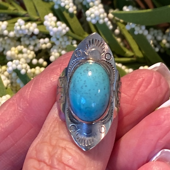 VINTAGE ‼️ NAVAJO LARIMAR STONE RING!🌼 - Picture 8 of 8